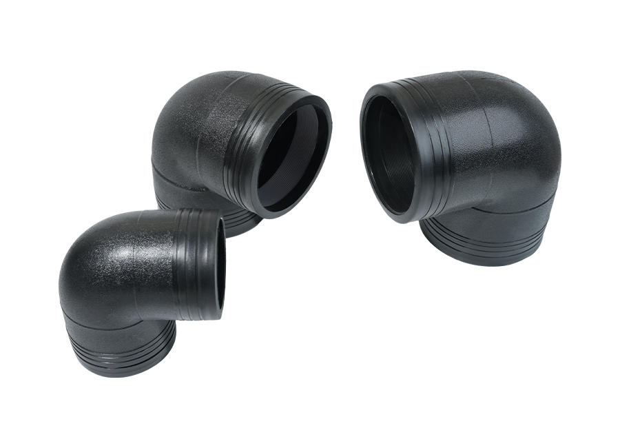 Hvilken effekt har bruk av flere 90-graders albuer i et rørarrangement på trykktapet i systemet? Hvordan optimalisere rørdesign?